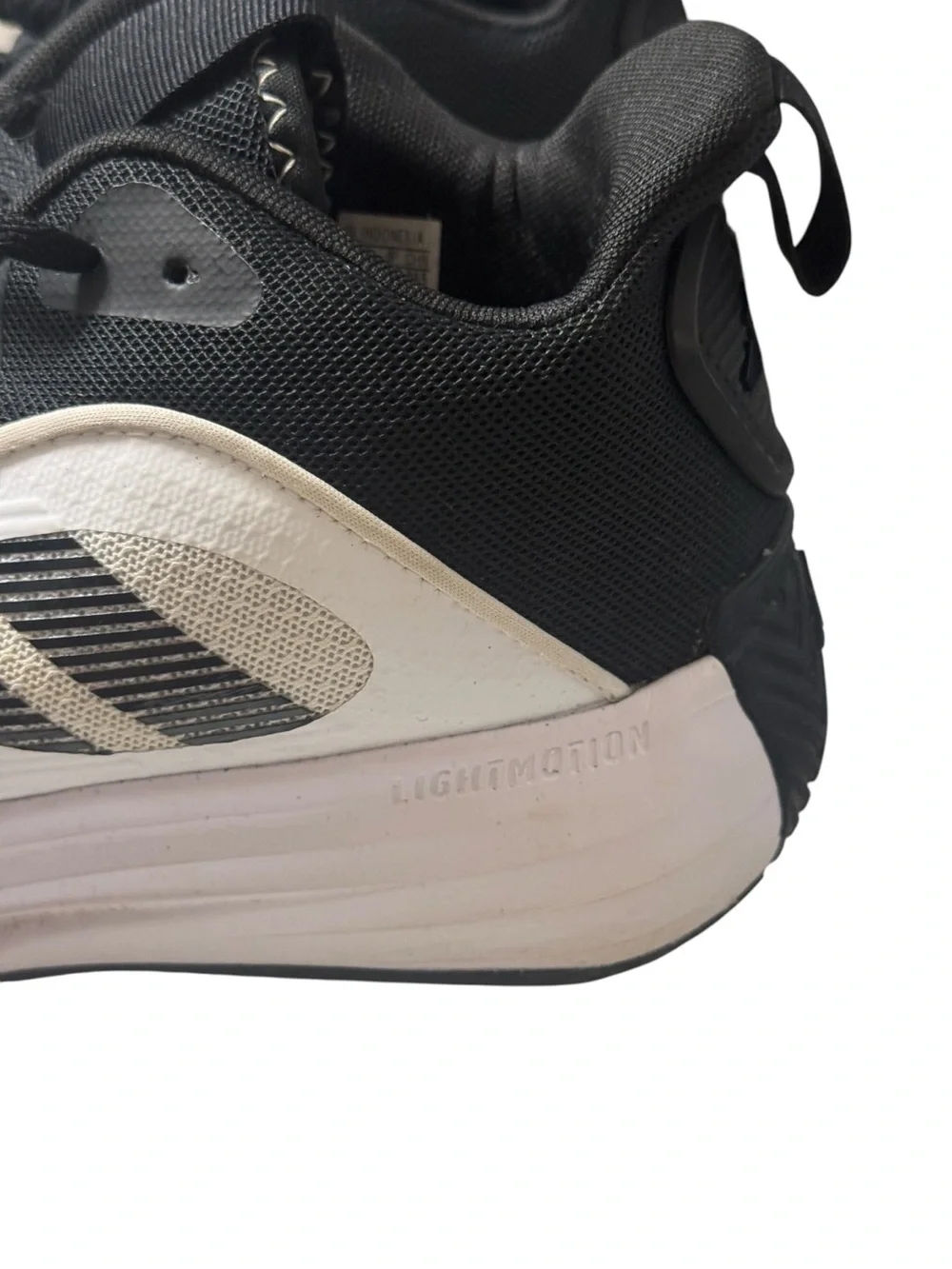Adidas Men's Own The Game 3.0 Basketball Sneakers EUC white/black size 9.5